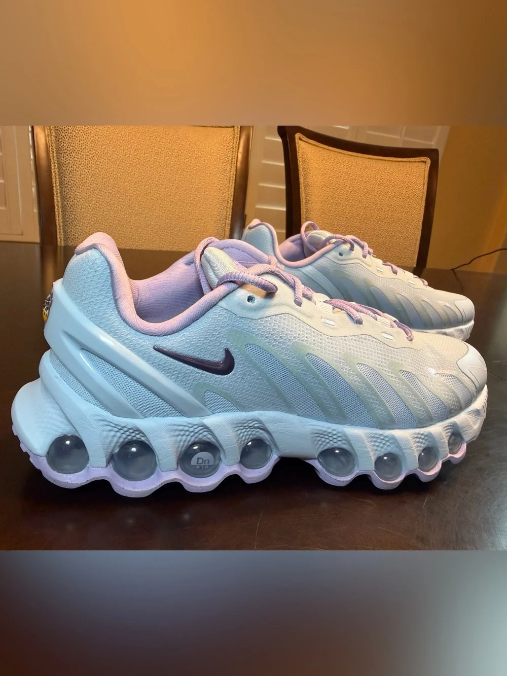 New Nike Air Max DN8 Blue Lilac Sneaker Shoes Size US 6.5Y